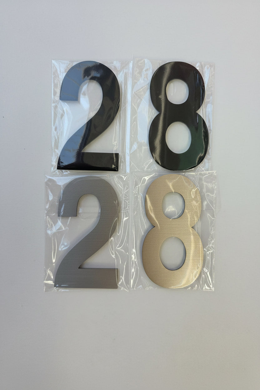 RVS Huisnummers & Letters – Zilver & Zwart (Zelfklevend)